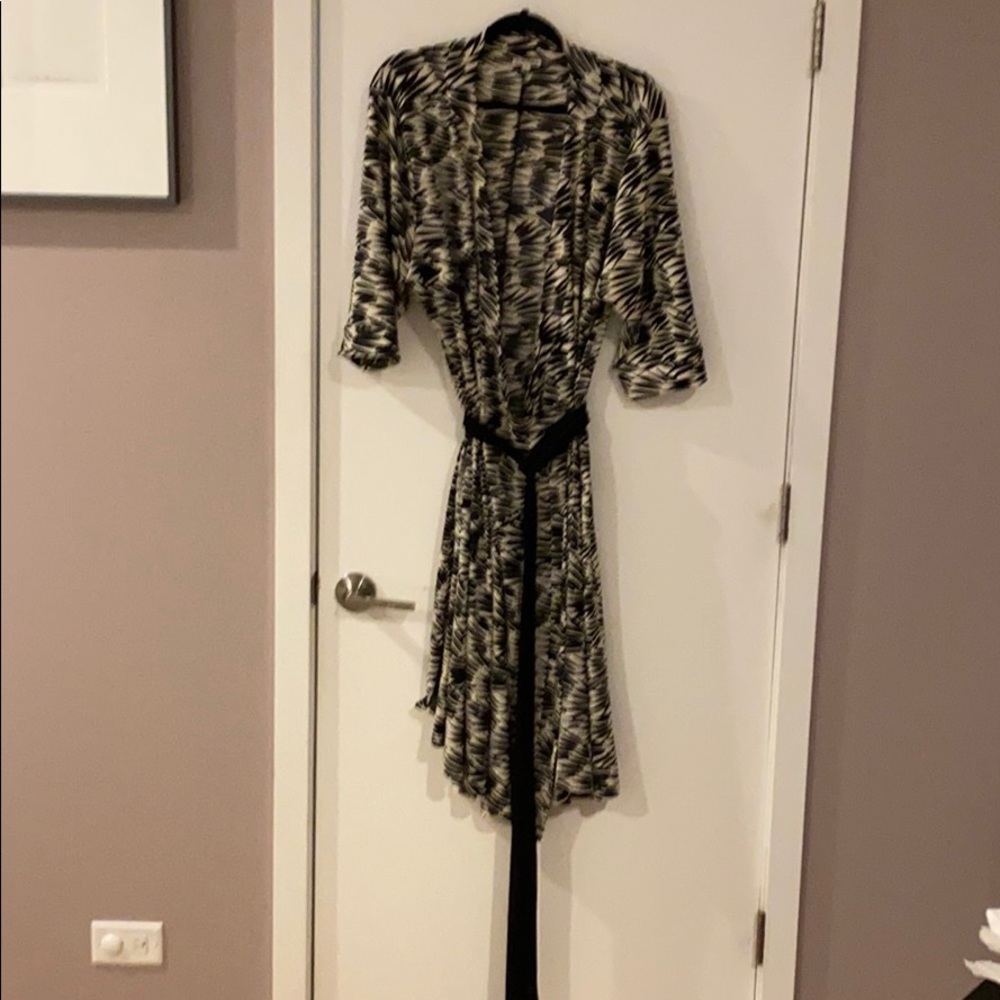 Kiyonna Essential Wrap Dress Leaf Print